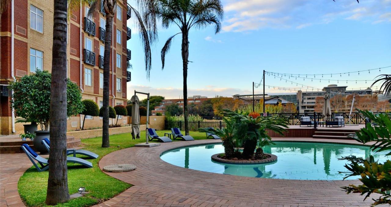 Anew Hotel Centurion Pretoria Exterior foto