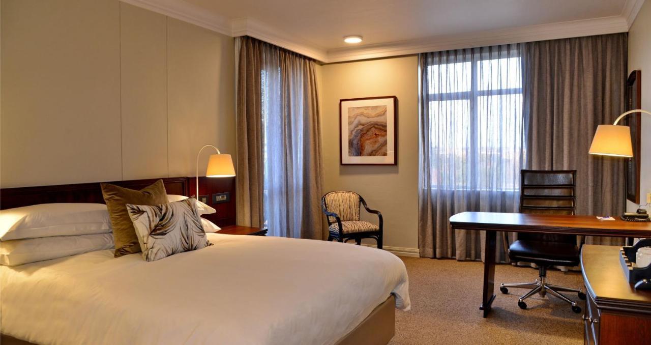 Anew Hotel Centurion Pretoria Exterior foto